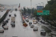 سقف ورودیِ ایستگاه متروی هفده‌شهریورِ مشهد سوراخ شد + فیلم