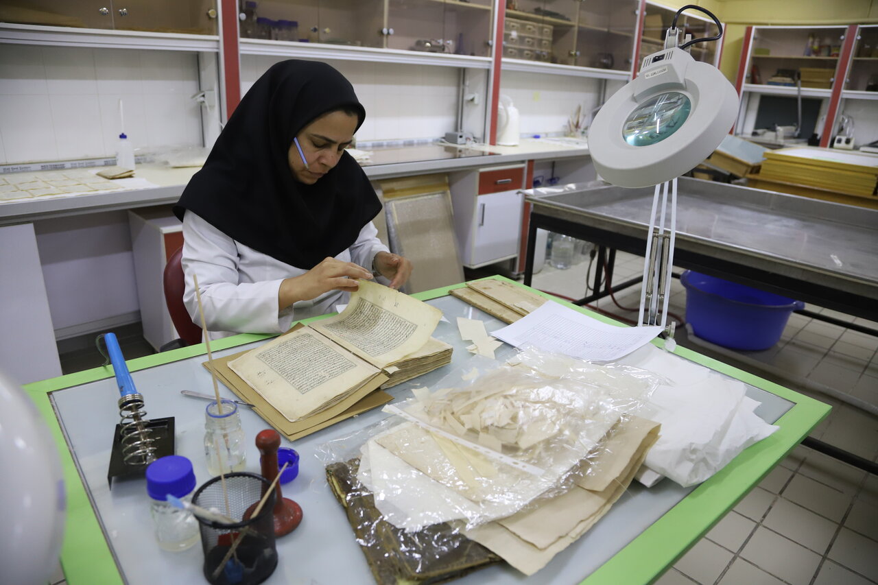 سفر به سرزمین ممنوعه کتابخانه و موزه ملی ملک