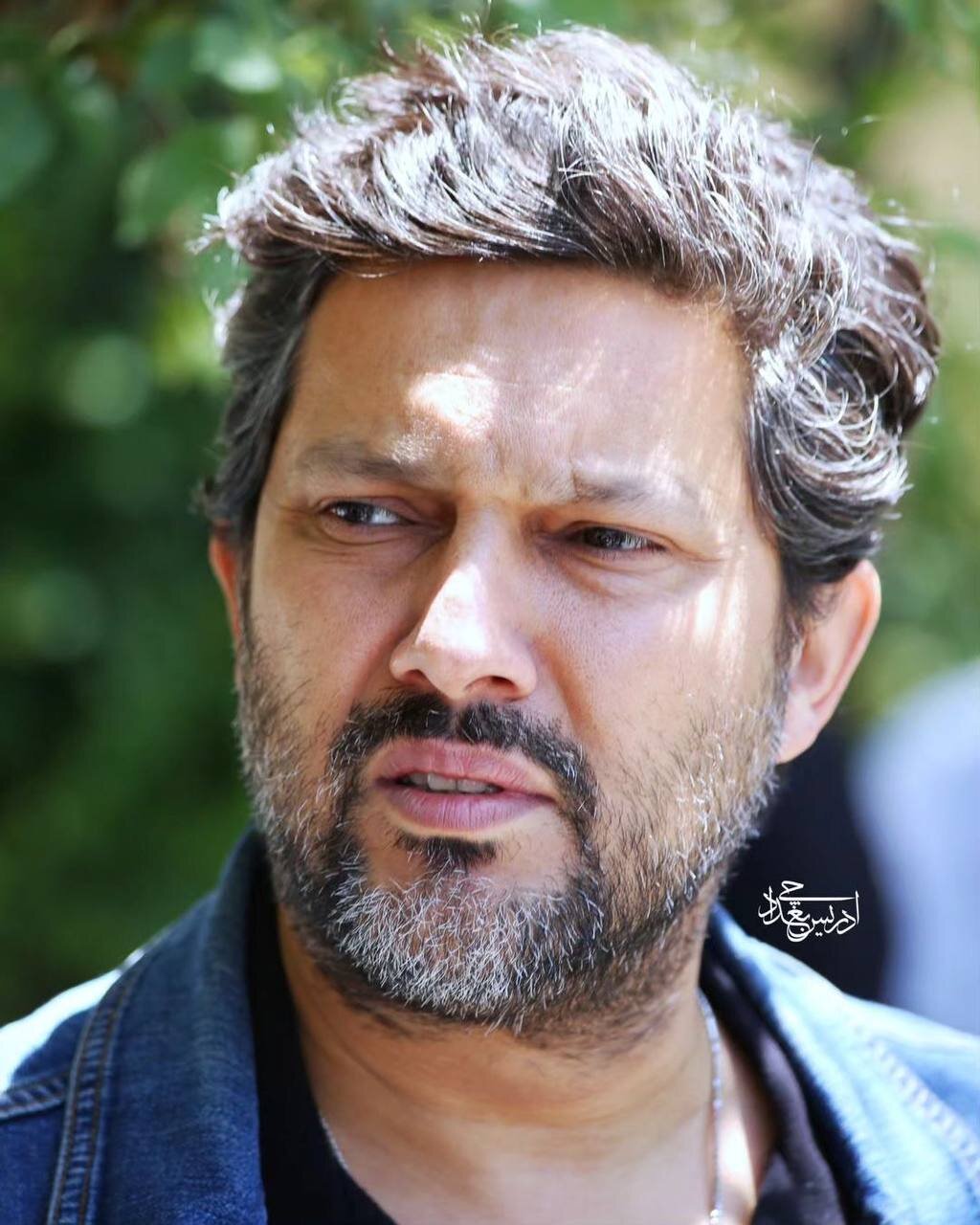 چهرههایی که برای وداع با زری خوشکام آمدند + تصاویر |  لیلا حاتمی و علی مصفا در مراسم خاکسپاری مادرش