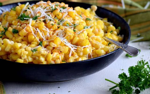 ۴ مدل سس هیجانانگیز برای پخت بلال با شیر بدون منقل و فر در خانه