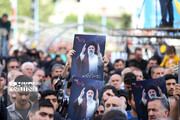 تصاویری از حضور پرشور مردم در مراسم تشییع شهدای خدمت در تبریز | ویدئو