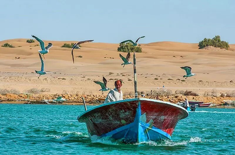 ساحل درک ؛ همان جایی که اقیانوس هند و دریای عمان به‌ هم می‌رسند