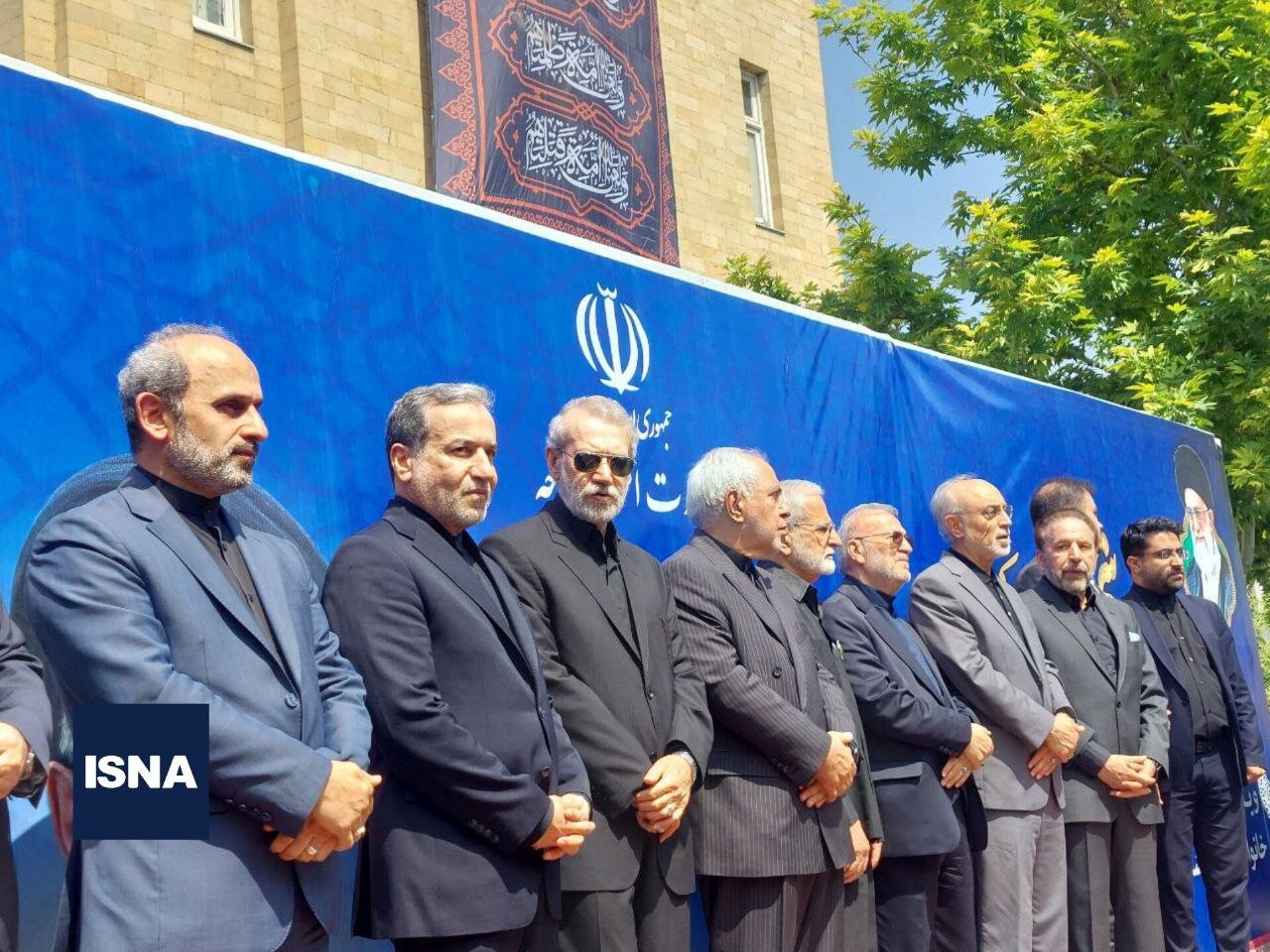 وزرای خارجه و مقامات پیشین و کنونی ایران در مراسم تشییع شهید امیرعبداللهیان