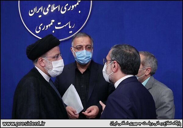 ۳۳ماه تعامل شهردار تهران با شهید جمهور