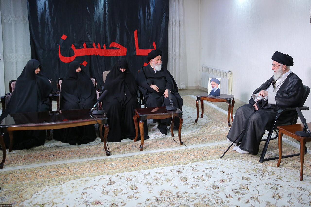 رهبر انقلاب: تشییع مردمی رئیسجمهور پیام قوت جمهوری اسلامی به همه دنیا بود  - همشهری آنلاین