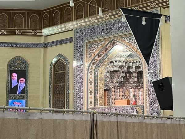 حال و هوای متفاوت نماز جمعه دو شهر بزرگ در پی سانح سقوط بالگرد رئیس جمهور