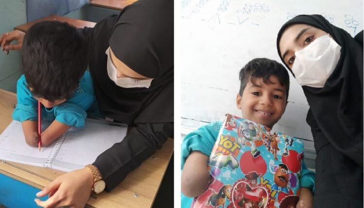 این پسر با دستهای مصنوعی دروازه بانی می کند