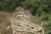 تصاویر وحشتناک از رانش زمین در پاپوآ گینه‌نو + ویدئو | ۳۰۰ نفر مدفون شدند