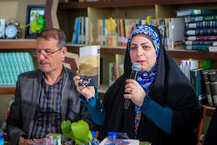 روایت خانم شاعر از رئیس جمهور شهید | برنامه را لغو نکرد، مستقیم از سفر خارجی به شهر ما آمد