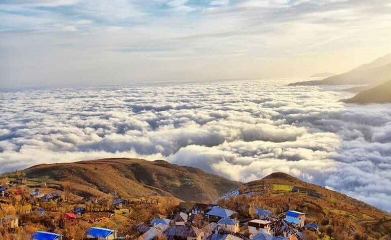 مسافرت دو روزه کجا بریم ؟ | راهنمای سفر به بام مازندران ؛ جایی که اقیانوس ابر حیرت‌زده‌تان می‌کند
