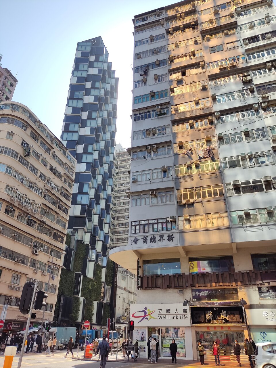 چهره رو به سقوط برجهای بلند | خطر فروریزی نما در شهرهای بزرگ جهان