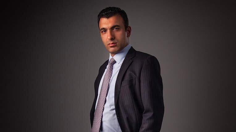 بازیگران طرد شده ای که در غربت پشه می پرانند! | از ادعای مصلح اجتماعی بودن تا وطن فروشی بازیگران بهشت خارج!