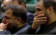 این کلیپ اشک وزرا را درآورد | گریه وزرا و مخبر در فراق شهید جمهور در مراسم آغاز به کار مجلس جدید + فیلم