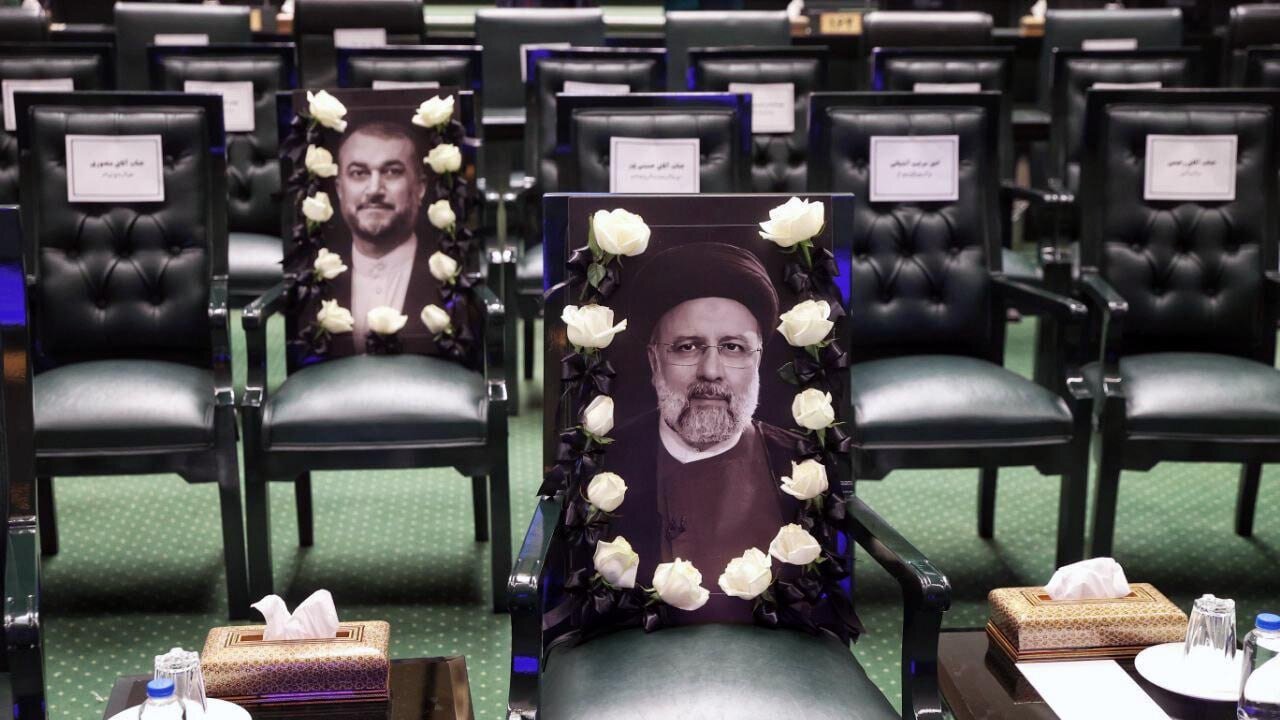 عکسی غم انگیز از جای خالی شهید رئیسی و امیرعبداللهیان در افتتاحیه مجلس دوازدهم