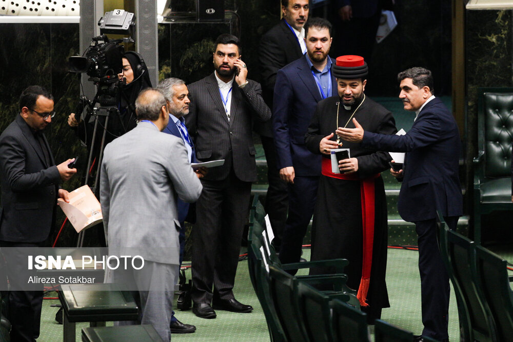 نمایندگان اقلیت های مذهبی در مجلس دوره جدید ؛ خانم نماینده زرتشتیان | تصاویر