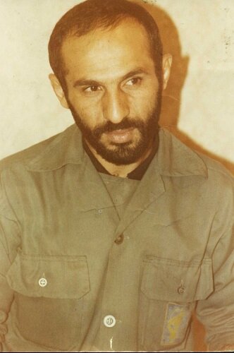 لالههای سرخ نازیآباد