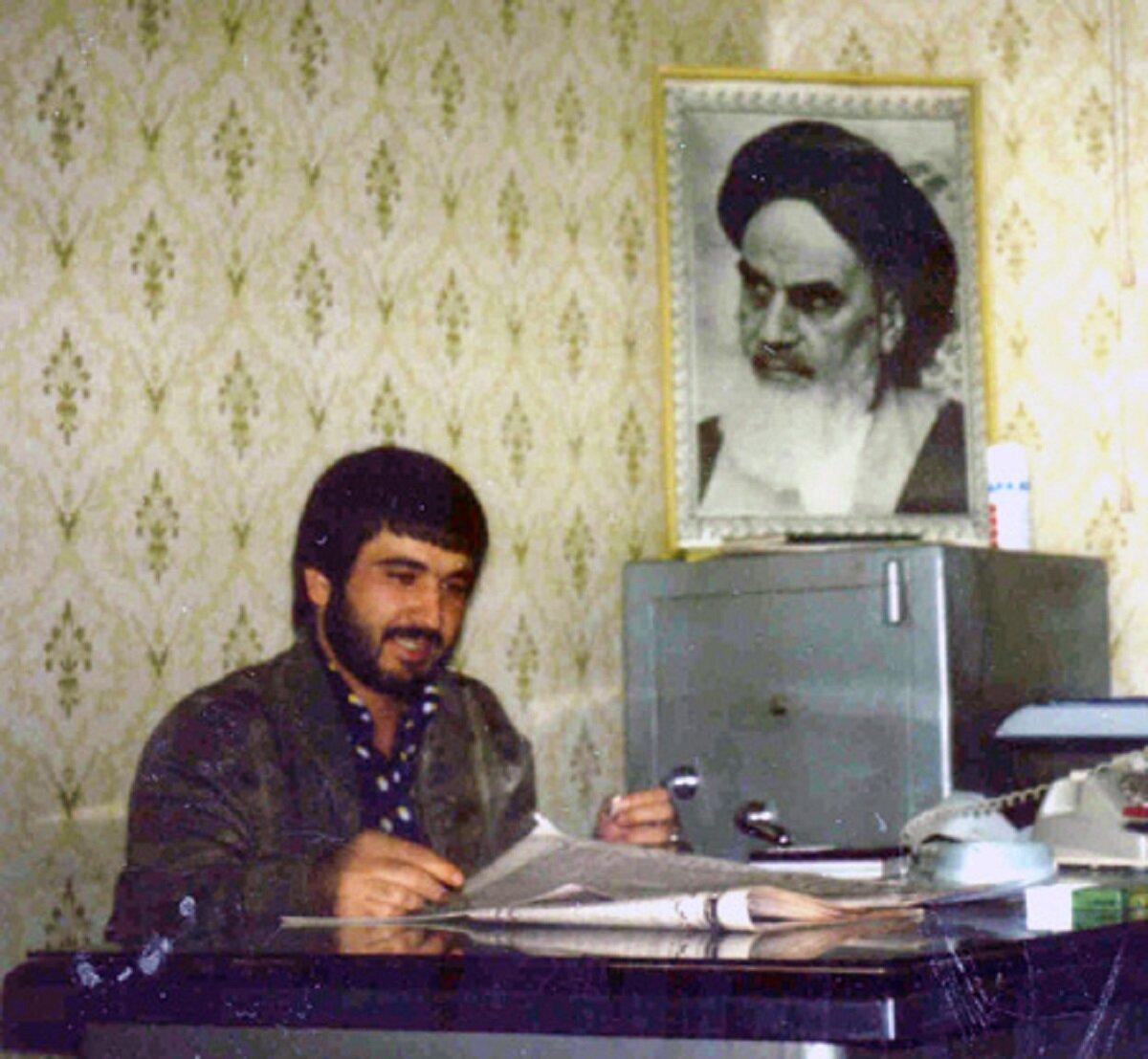 لالههای سرخ نازیآباد