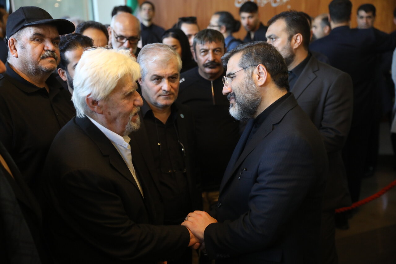 هنرمندان به یاد رئیس جمهور شهید دور هم جمع شدند