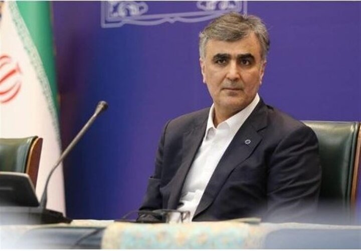فرزین: کجای دنیا اینجوری است که همه بانک ها همه کاری انجام بدهند؟ | ویدئو