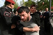 ارمنی‌های به خیابان‌ها آمدند + ویدئو | معترضان با پلیس درگیر شدند