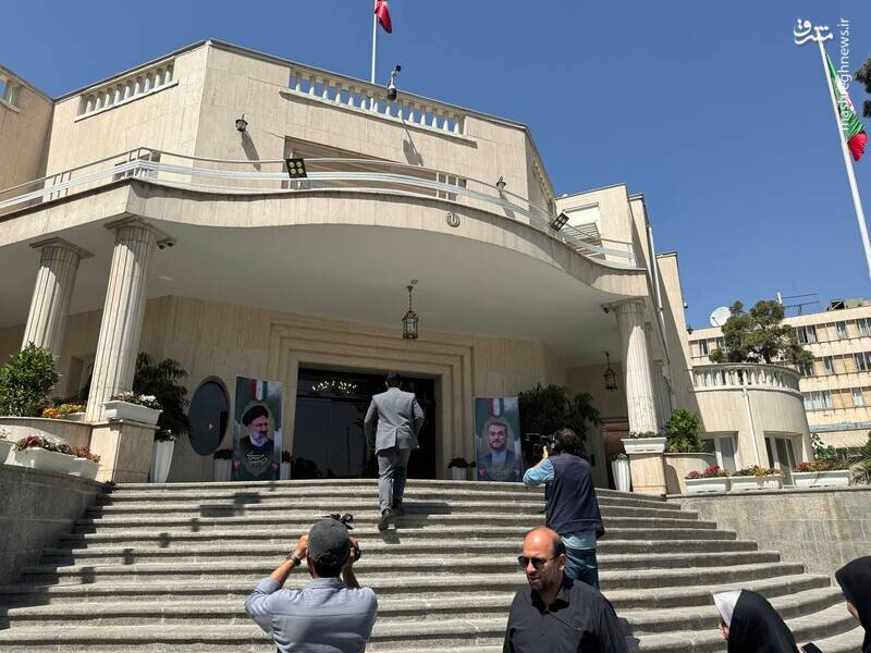 تصاویر غم انگیز از حیاط دولت پس از شهادت رئیسجمهور