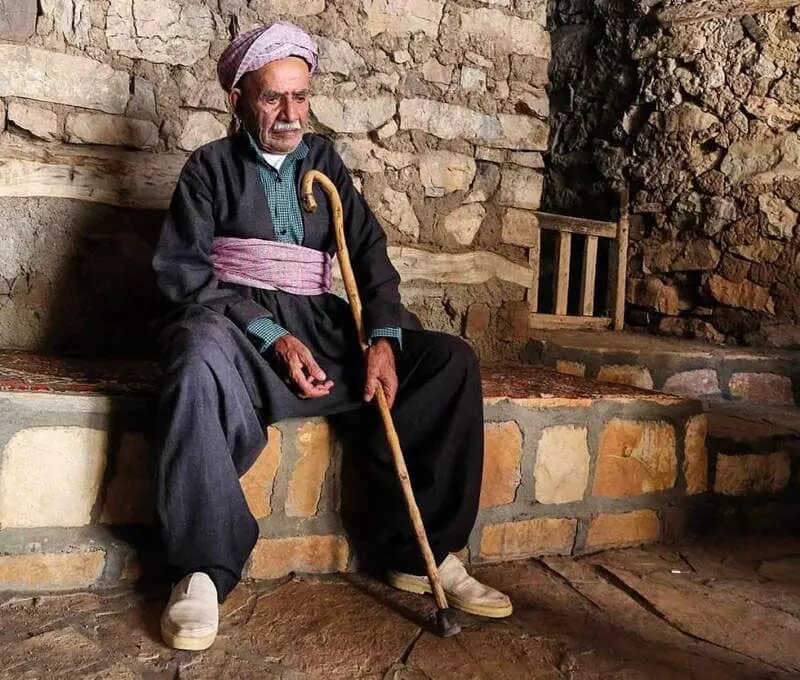 روستایی بسیار شگفت انگیز در دل کوه های کرمانشاه