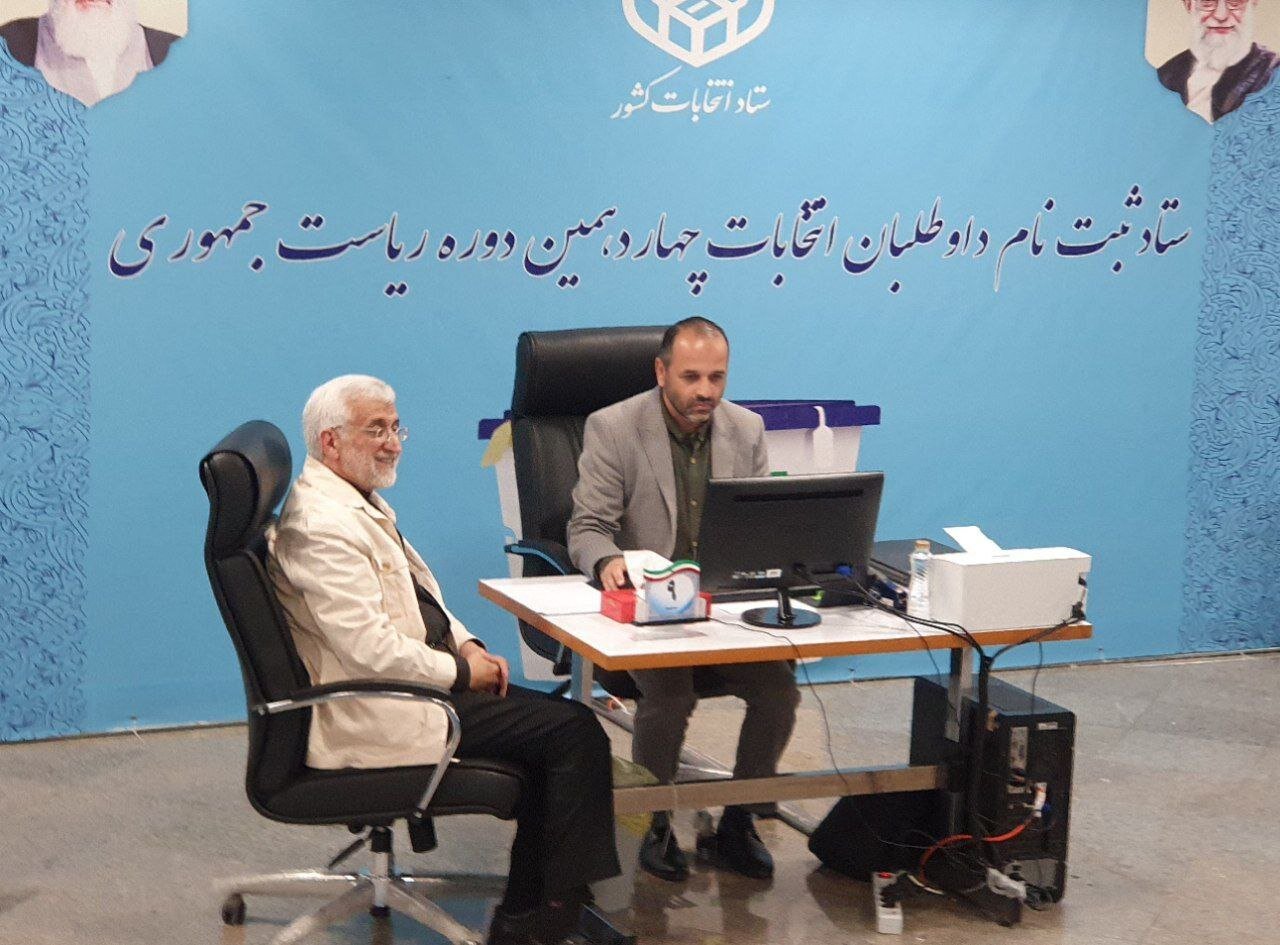 مشهورترین چهره امروز در انتخابات ریاستجمهوری ثبت نام کرد + تصاویر