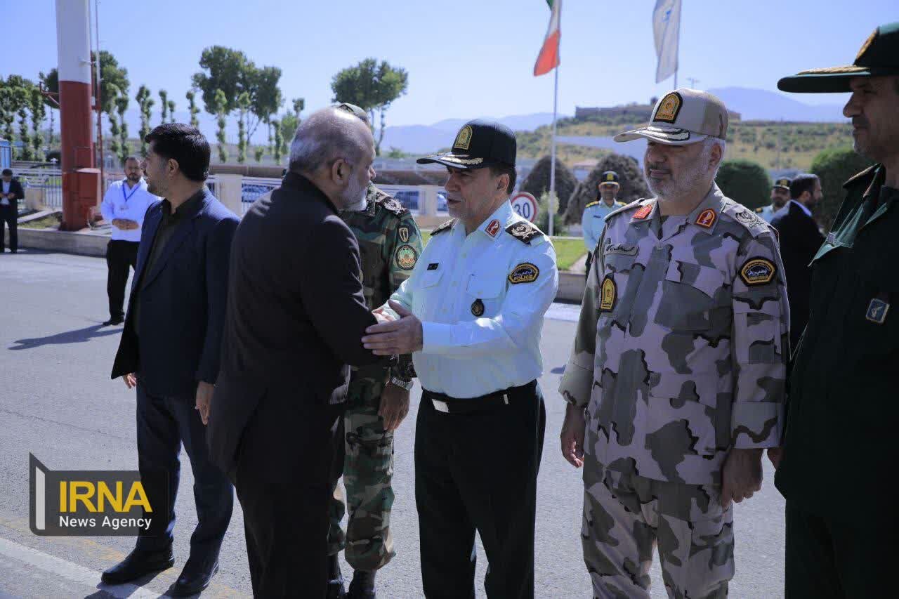 تصاویری از سفر احمد وحیدی به کردستان ؛ دلایل این سفر