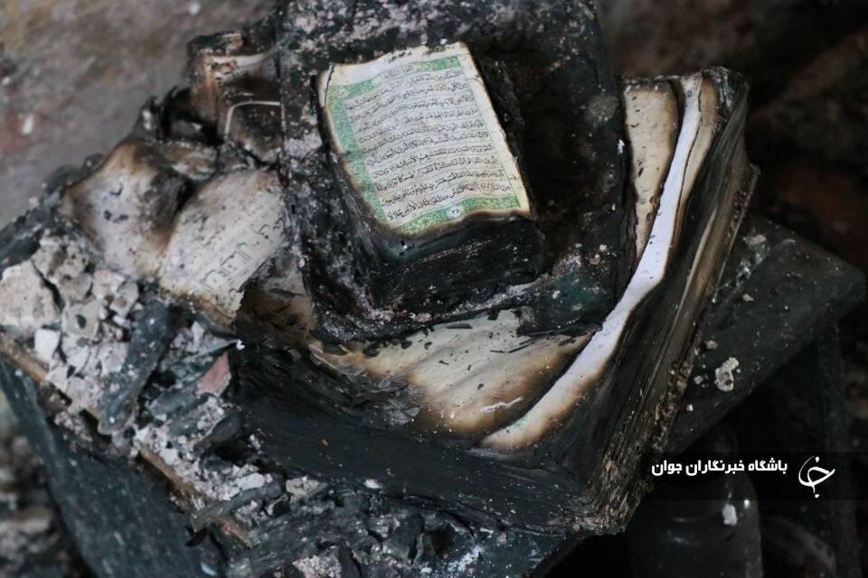 خانهای در رفسنجان کاملا سوخت اما قرآنها سالم ماندند + عکس