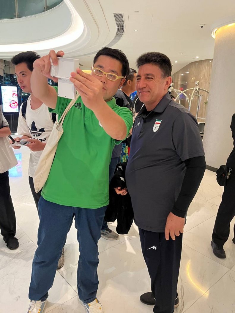 محبوبیت ویژه قلعهنویی در هنگکنگ | تصاویر