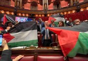 لباس‌ نمایندگان پارلمان فرانسه به رنگ پرچم فلسطین درآمد | ویدئو