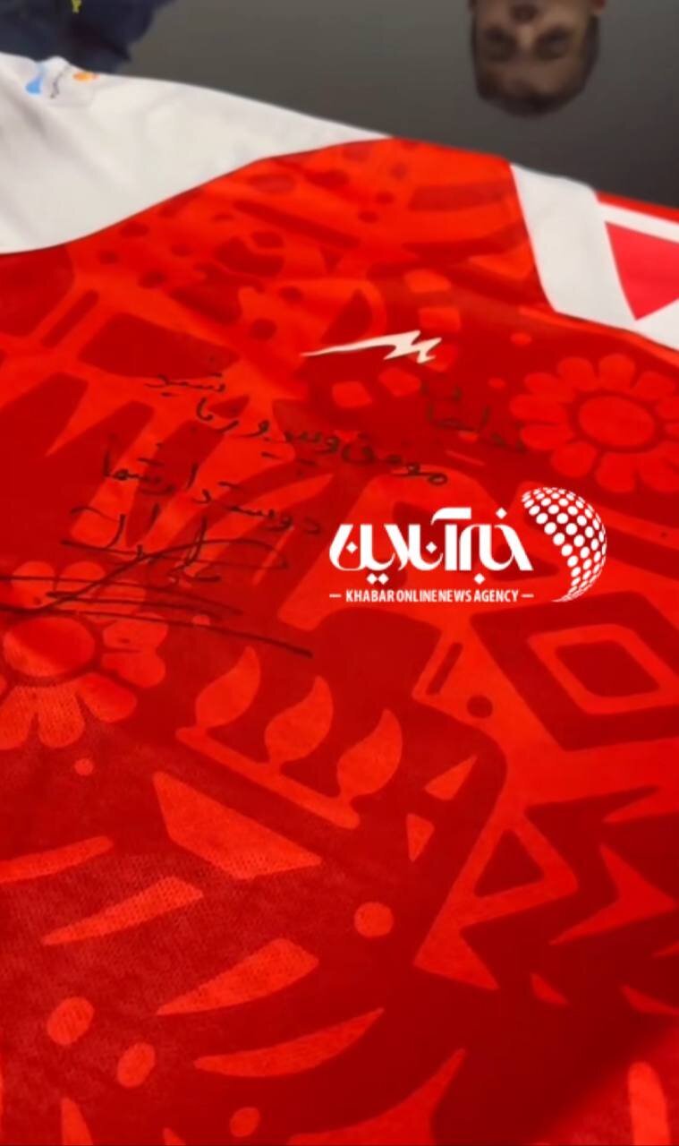 تصاویر دیدار علی دایی با یک زن پرسپولیسی | شهریار هدیه ویژه ای داد