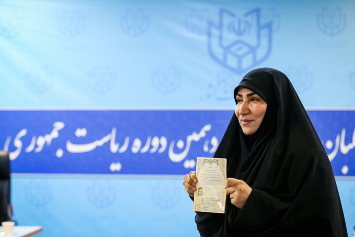 این ۴زن می خواهند رئیس جمهور شوند+ تصاویر | تفاوت پوشش نامزد زن اصلاح طلب خبرساز شد | همراه امام در نوفل لوشاتو که آخرین نفر ثبت نام کرد