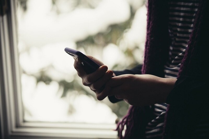 دلیل تاثیر مخرب اینترنت بر مغز نوجوانان