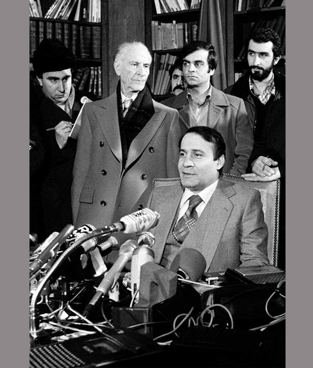 سودای براندازی با رأی ۳درصدی! | از ماجرای ائتلاف در واپسین گام تا تصمیم کودتا