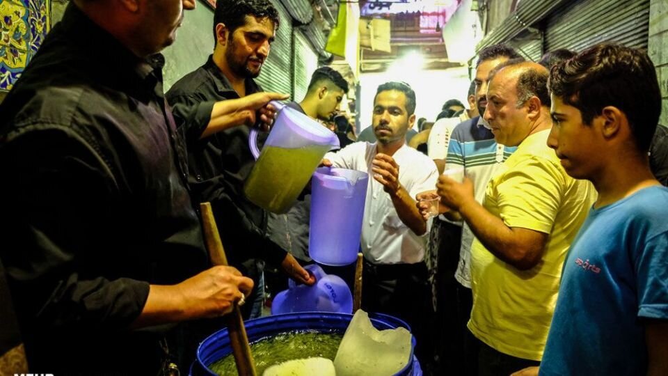 یخ یخچالها پیشکش عزاداران تشنه مسلمیه