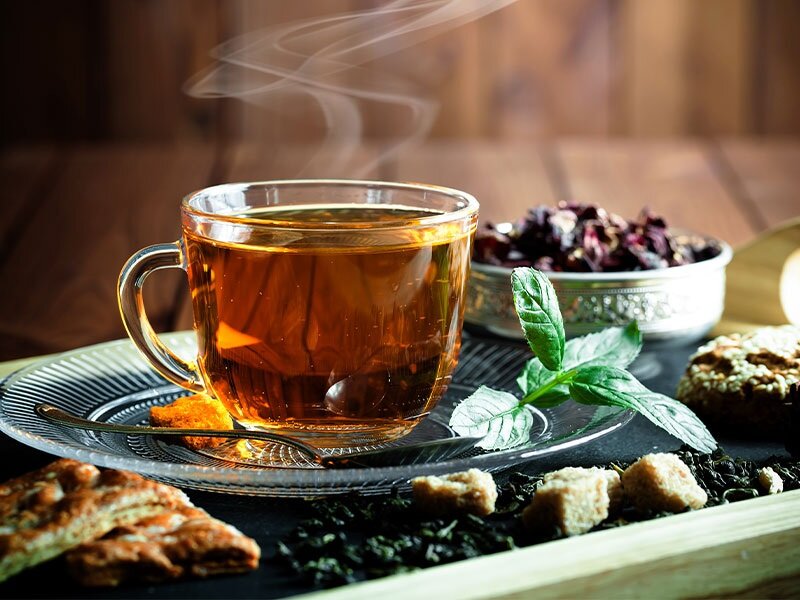 خواص شگفت آور چاشنی‌ چای | چه کسانی نباید چای با چاشنی بخورند؟