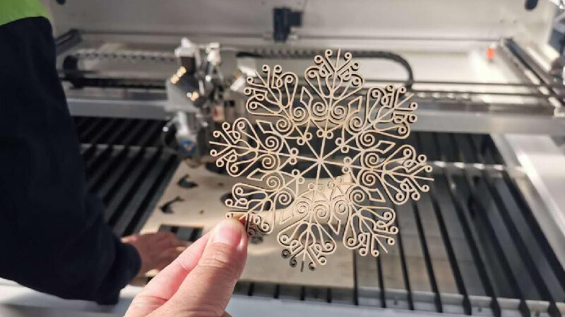 برش لیزر چگونه انجام میشود؟