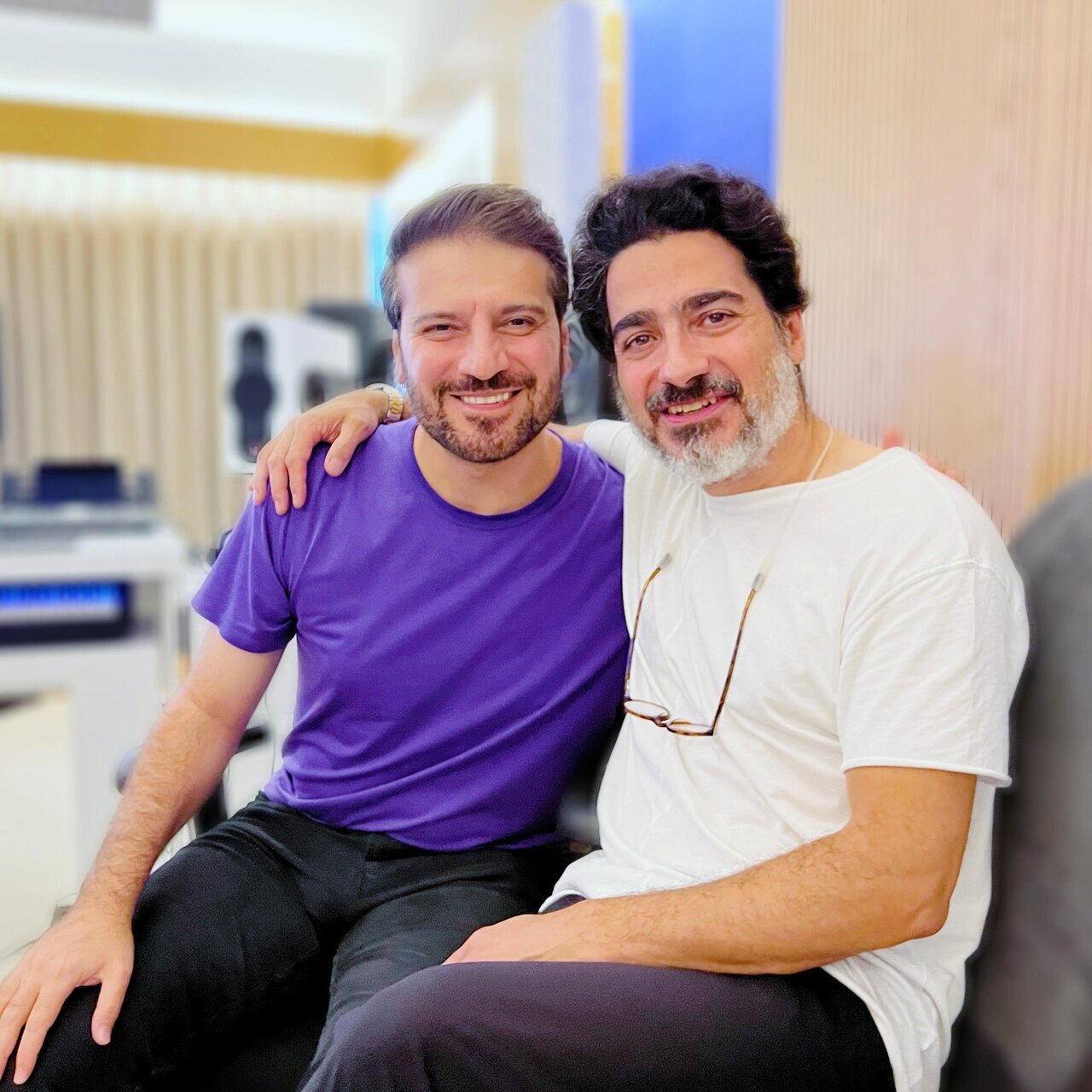 همایون شجریان با چهره متفاوت در کنار سامی یوسف | عکس