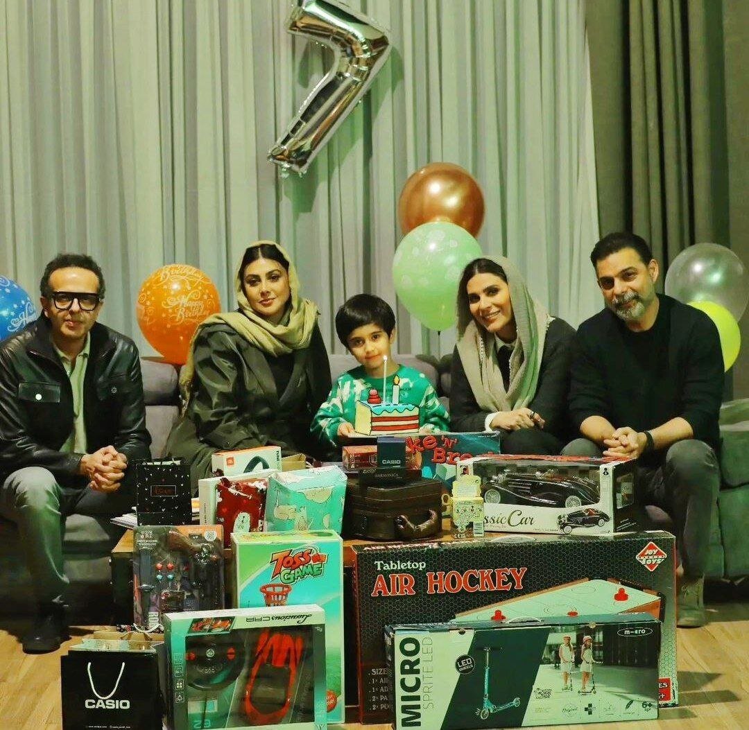 هدایای لاکچری بازیگران افعی تهران به ماهور نعمتی در جشن تولدش | عکس