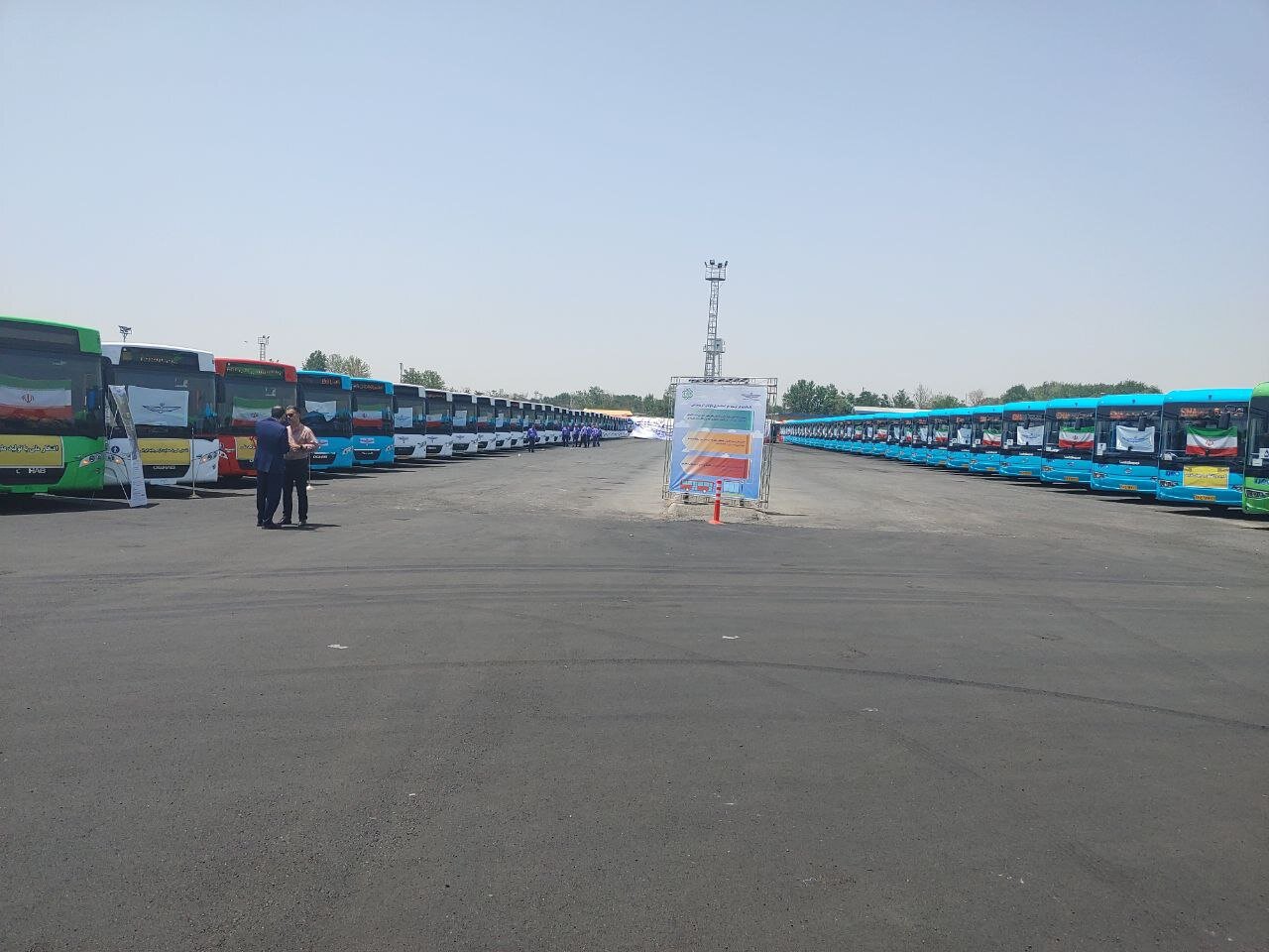 چمران: تحویل ۱۶۰ دستگاه اتوبوس به ناوگان حمل و نقل عمومی