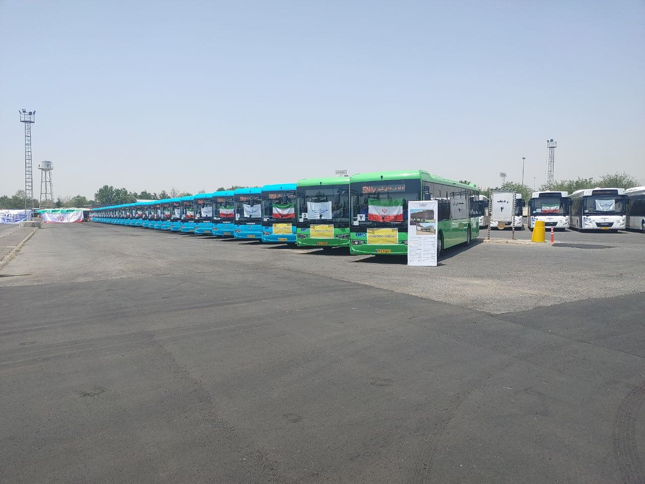 چمران: تحویل ۱۶۰ دستگاه اتوبوس به ناوگان حمل و نقل عمومی