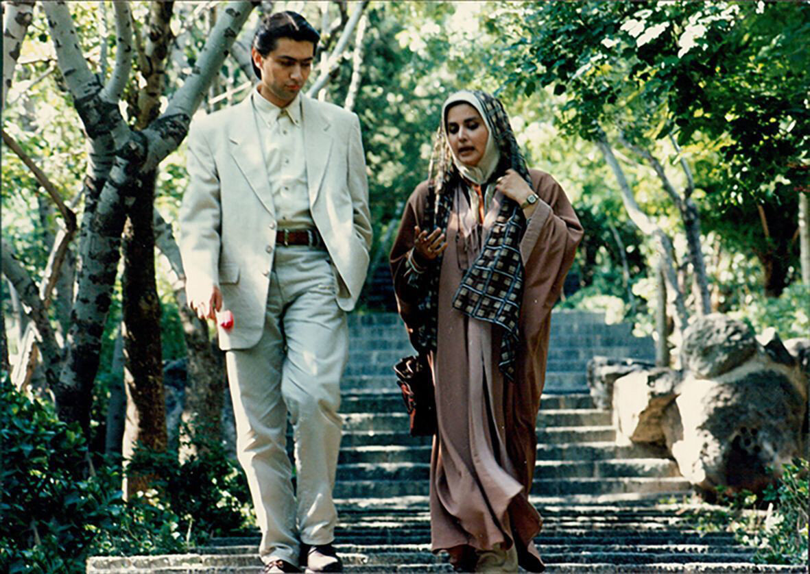 پارسا پیروزفر چطور عاشق میشود؟