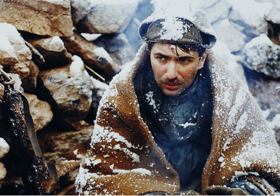 پارسا پیروزفر چطور عاشق میشود؟