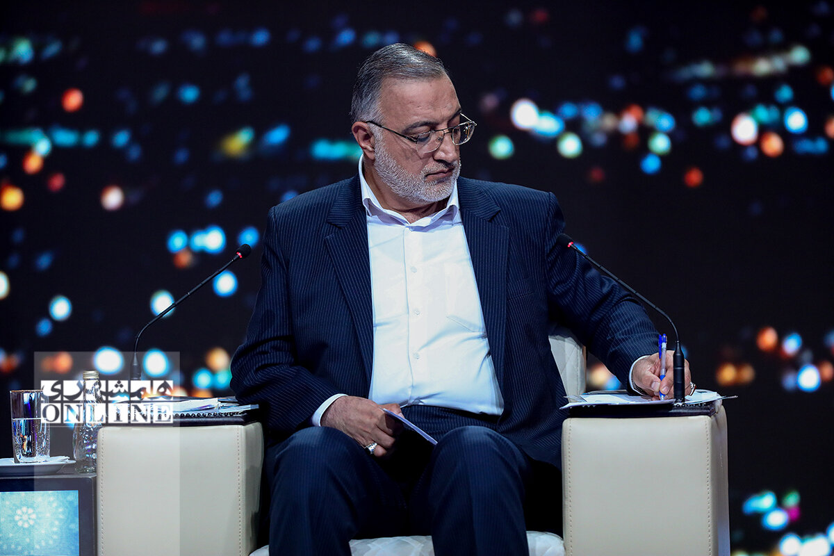 برگزاری اولین مناظره کاندیداهای ریاست جمهوری | اقتصاد، مهار تورم و رشد تولید موضوع مناظره | مهمترین حرف های نامزدها در مناظره اول