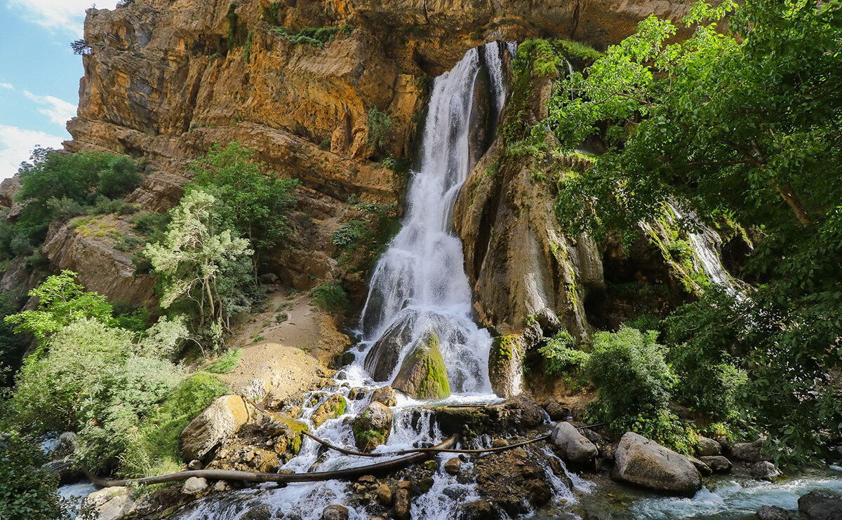 آبشارهای عجیب ایران + تصاویر