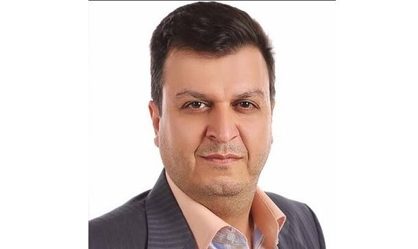 جهان با سگهای پرسهزن چه میکند؟ | کشوری که یک سگ خیابانی هم ندارد | وزارت کشور با قانون جدید سازمان ها را پای کار می آورد + اینفوگرافیک