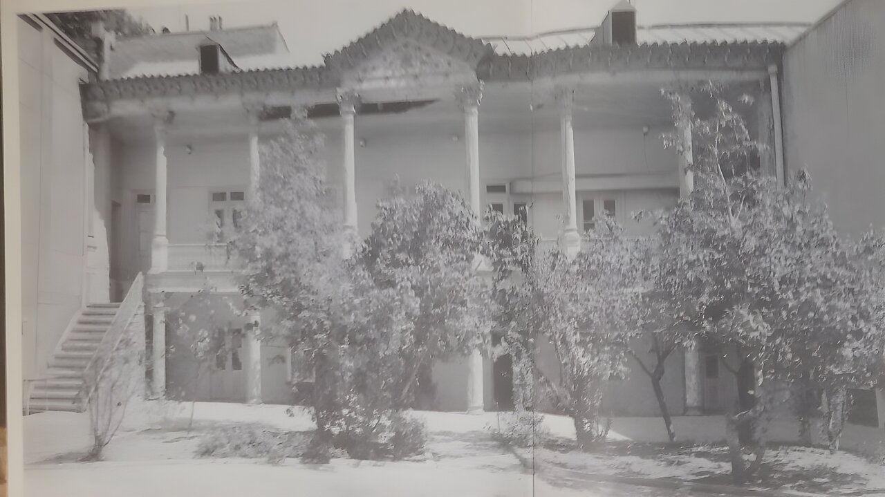 ساختمان اجباری تهران کجا بود؟