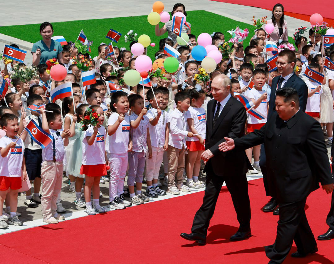 استقبال جالب از پوتین در پیونگیانگ کره شمالی | تصاویر