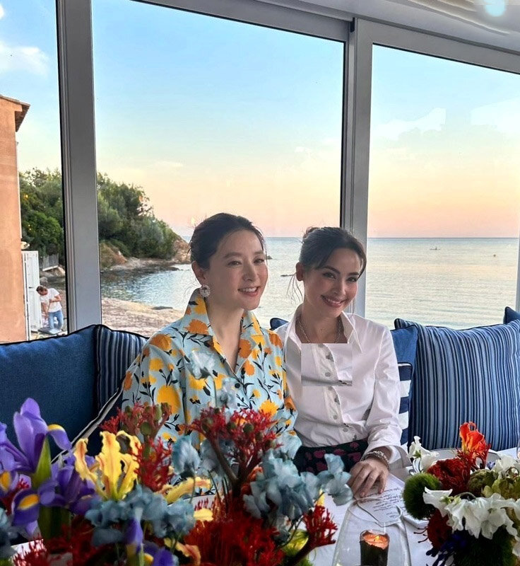 عکسهای جالب یانگوم ۵۳ ساله در یک سفر لاکچری